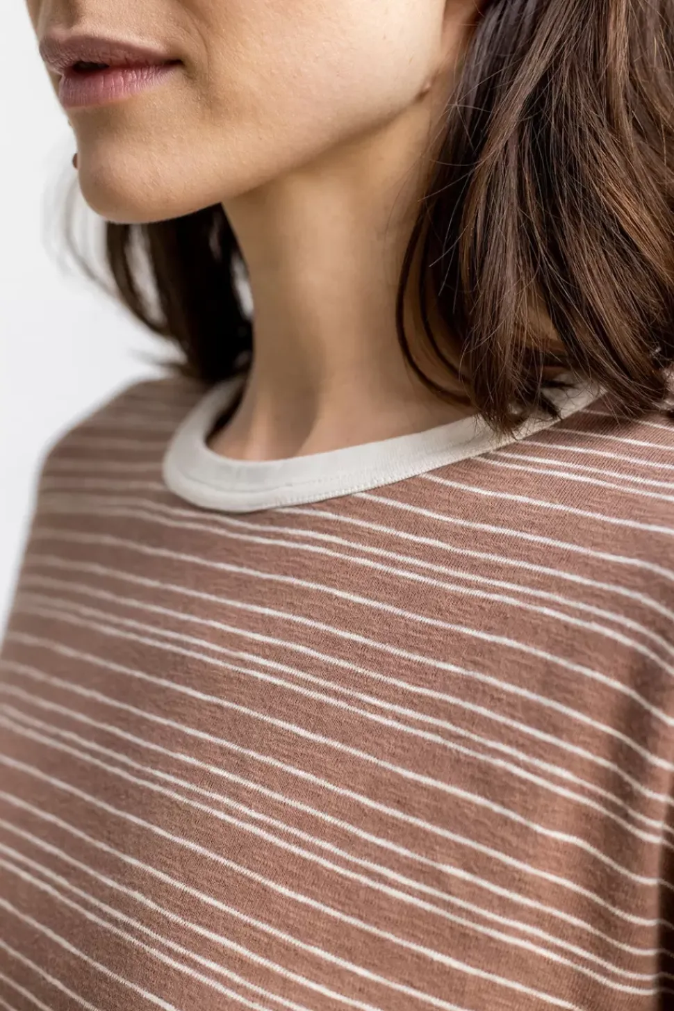 Gestreiftes T-Shirt Braun