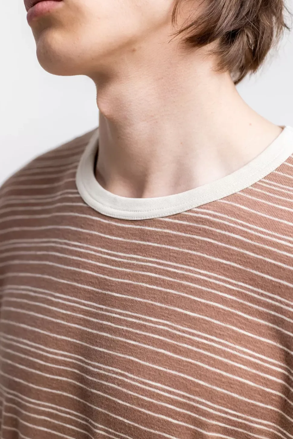 Gestreiftes T-Shirt Braun
