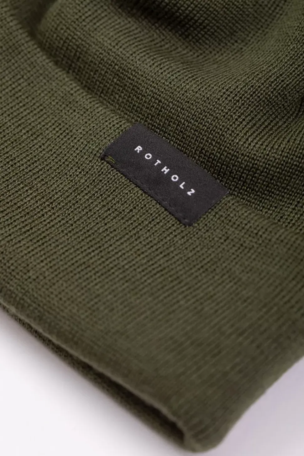 Kurze Mutze Merino Fein - Olive